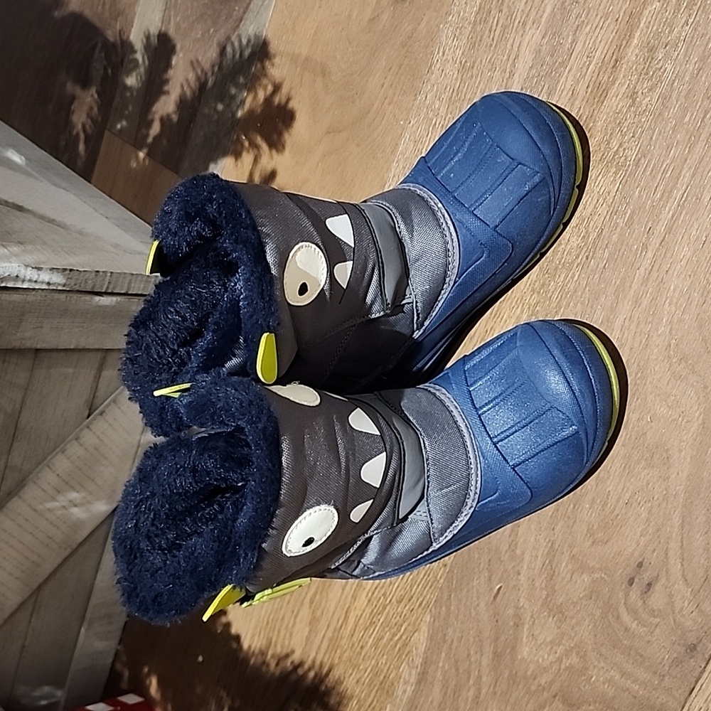 Kids snow boots